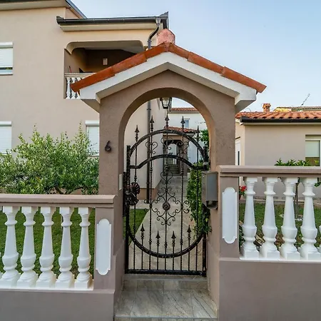 Suncica Apartment Pula
