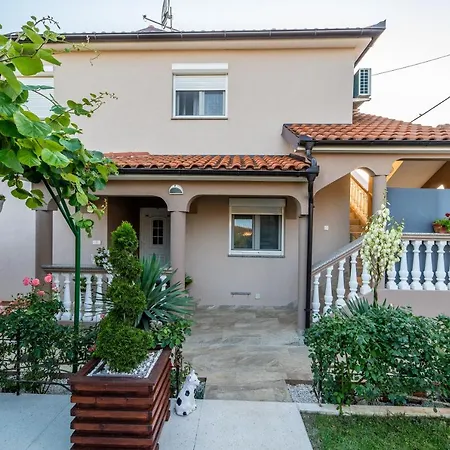 Suncica Apartment