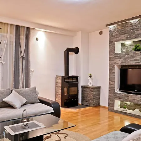 Suncica Apartment Pula