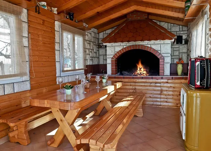 아파트 Suncica 풀라